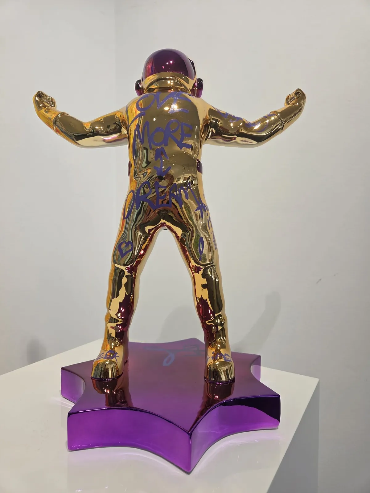 Brendan Murphy, Boonji Spaceman (Gold)